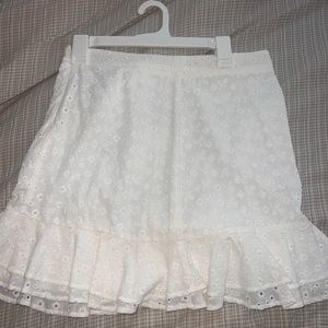Eyelet white mini skirt !
